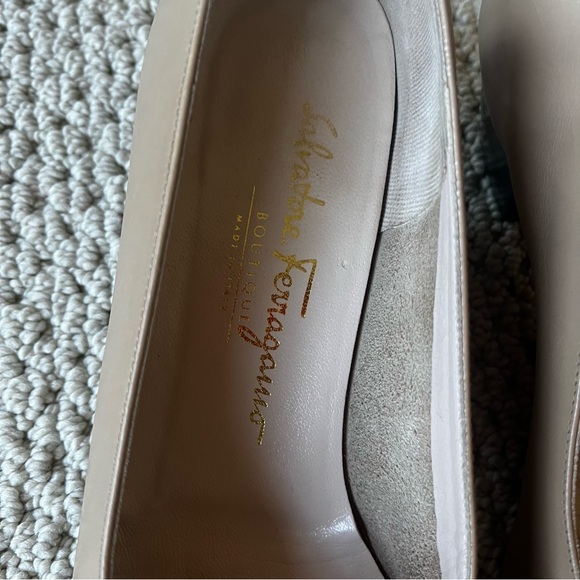 Salvatore Ferragamo vintage heels 8.5 Leather Secretary Vintage Pinup Wiggle tan - Picture 3 of 6